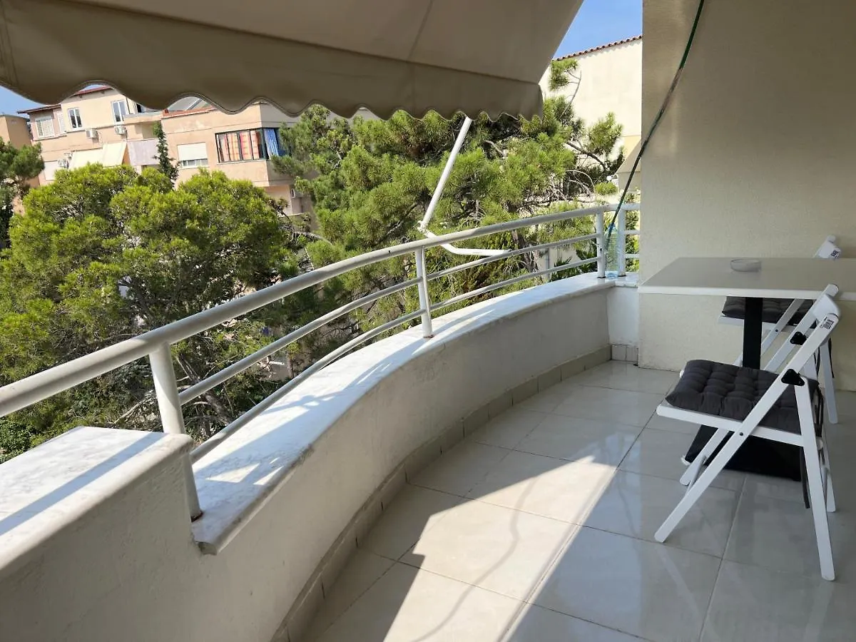 Freskia Golem Golem  0*, Golem (Tirana)